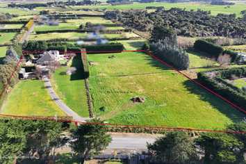 135 Otatara Road, Otatara