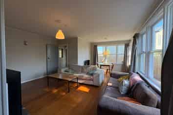 372 Clyde Road, Bryndwr