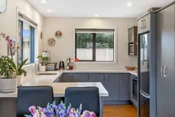 17 Larch Crescent, Alexandra