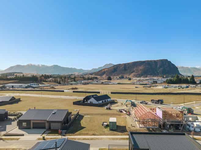 6 Keown Street, Wanaka