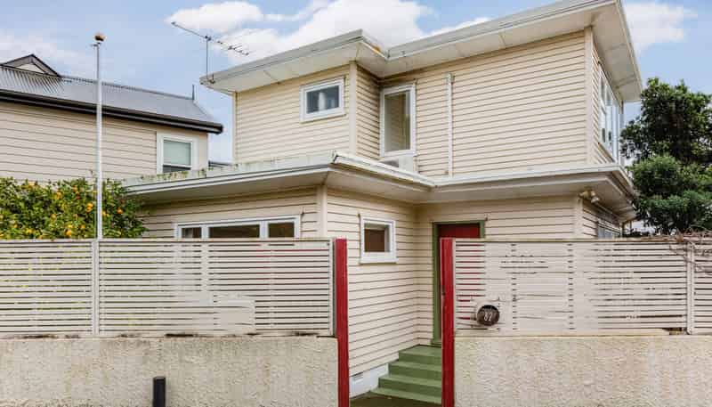82 Muritai Road, Eastbourne