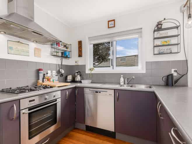82 Muritai Road, Eastbourne