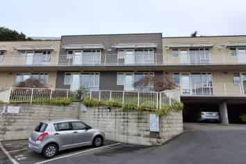 6-17/50 Park Street, North Dunedin