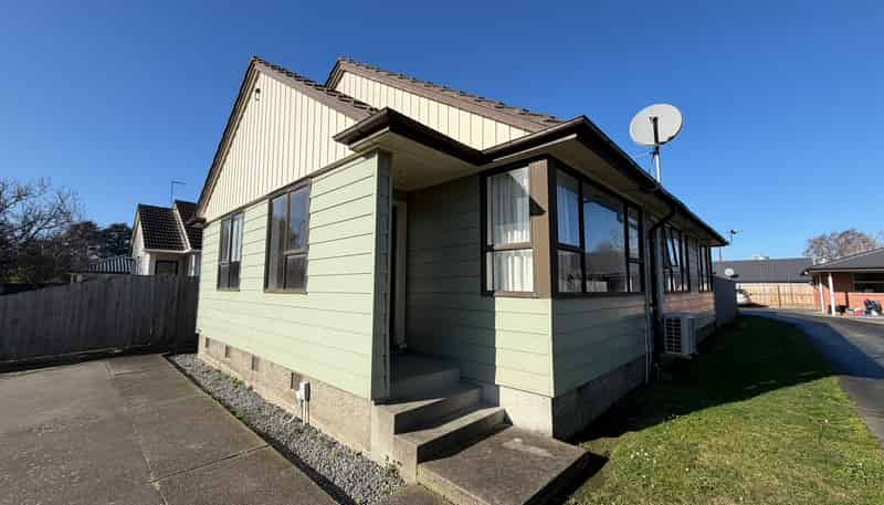 14 Hillary Cres, Upper Riccarton