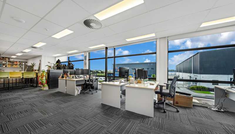 8/4 Rawiri Place, Hobsonville