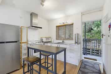 15/51 Adams Terrace, Kelburn