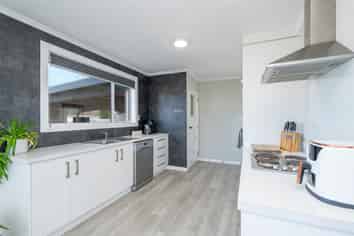 85 Bay Road, Grasmere