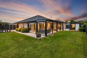 13 Pamela Christine Road, Patumahoe