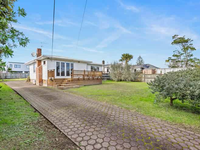 102 & 104 Matipo Road, Te Atatu Peninsula