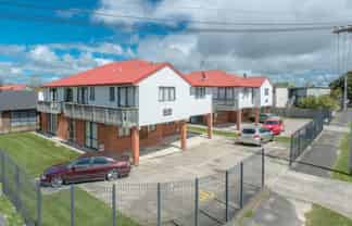 8/1 Tralee Place, Hamilton East
