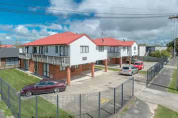 8/1 Tralee Place, Hamilton East
