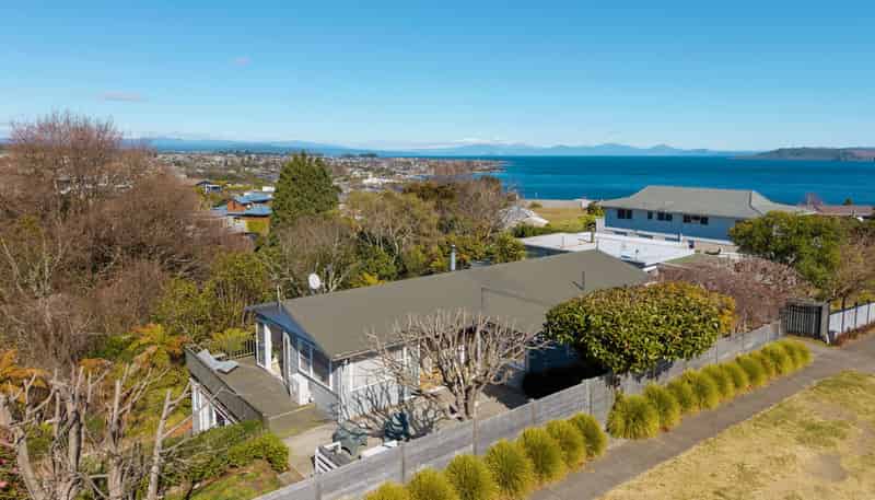 73 Kurupae Road, Hilltop