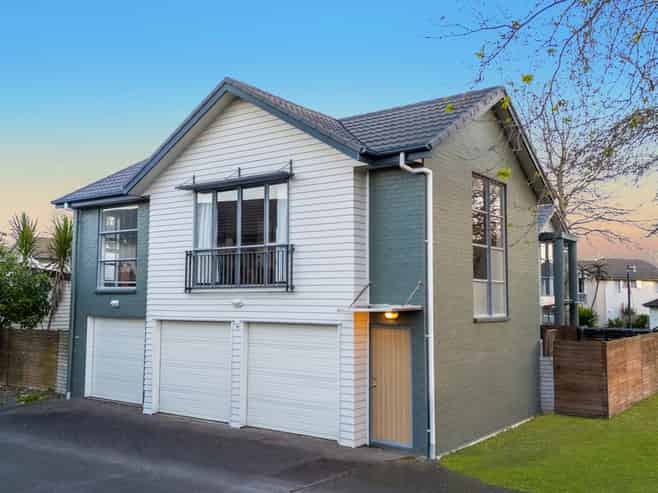 75 Bruce Pulman Drive, Takanini