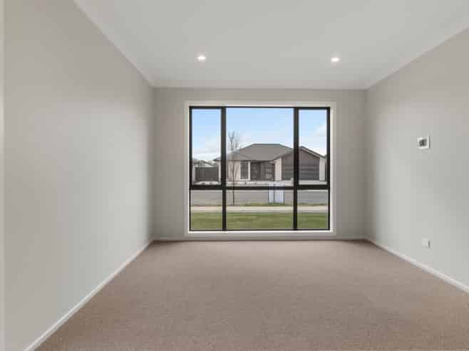 62 Woodley Road, Richmond