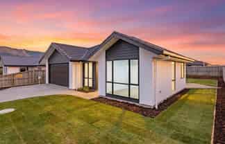62 Woodley Road, Richmond