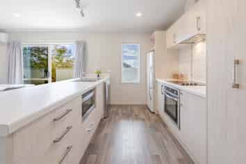 12 Drake Crescent, Awatoto