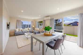 12 Drake Crescent, Awatoto