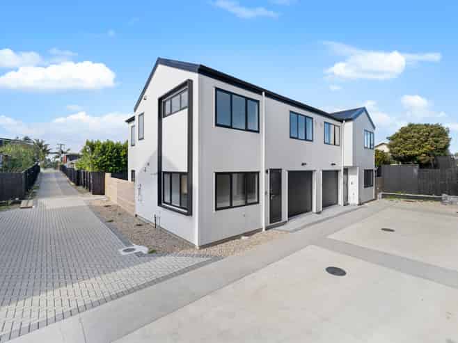 4/113 Beach Road, Te Atatu Peninsula