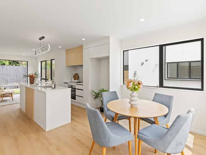 4/113 Beach Road, Te Atatu Peninsula