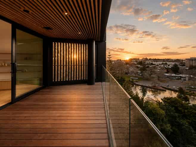 403/1 Cook Street, Hamilton East