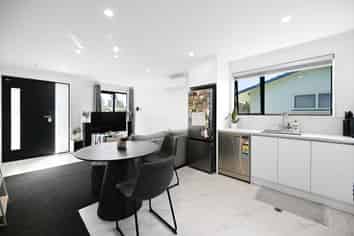 2/2 Radiata Street, Fairview Downs