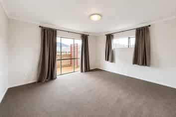 48 Medvale Avenue, Flat Bush