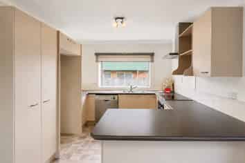 48 Medvale Avenue, Flat Bush