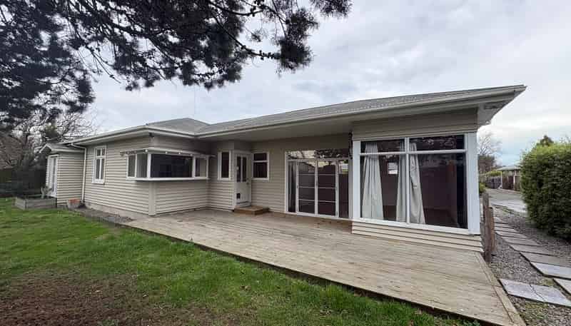 9 Gibson Drive, Hornby