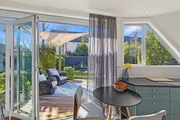 2/280 Memorial Avenue, Burnside
