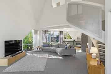 2/280 Memorial Avenue, Burnside
