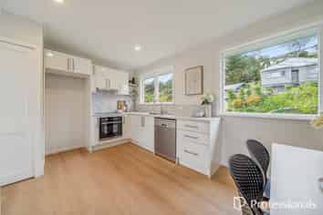4 Lord Street, Stokes Valley