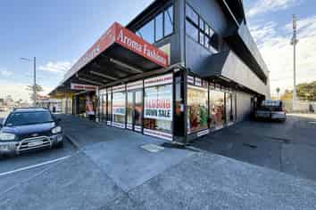 Prime Corner Retail Opportunity | 271 m2
