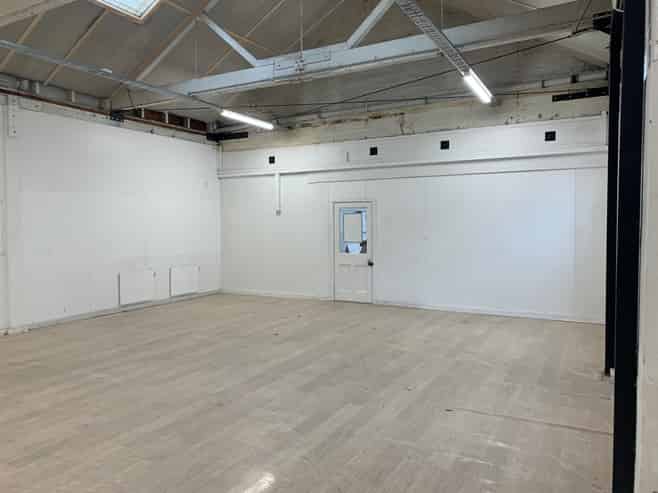 Office / Warehouse - SH1 Position