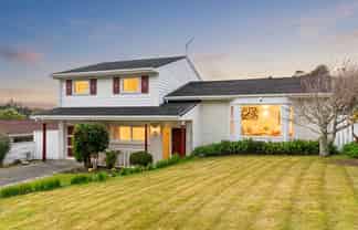 9 Caesars Place, Churton Park