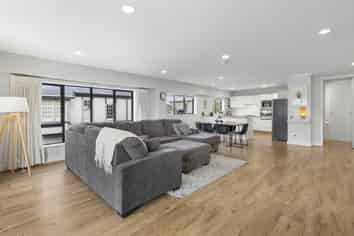 12/28 Hobson Street, Thorndon