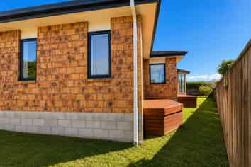 14 Woodridge Drive, Flagstaff