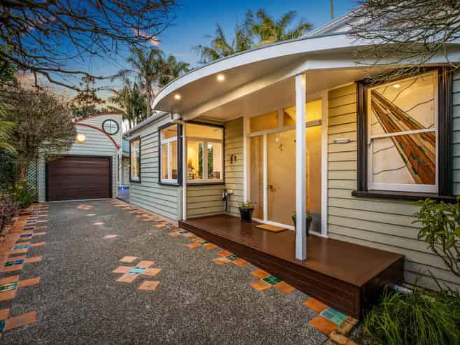 1A Summit Drive, Mount Albert