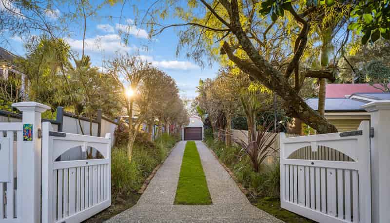 1A Summit Drive, Mount Albert