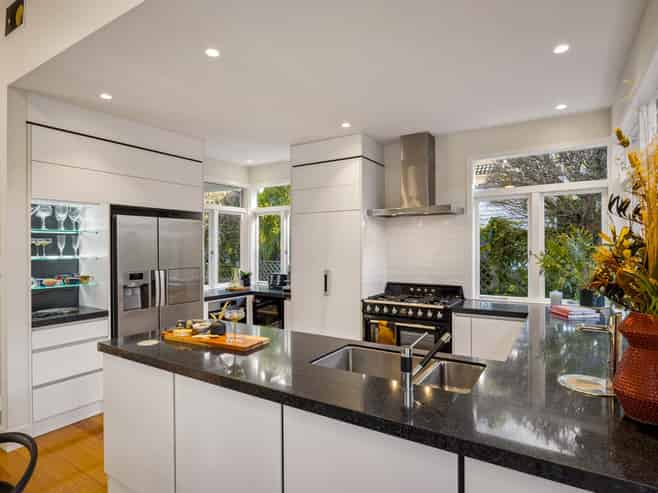 1A Summit Drive, Mount Albert