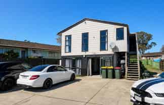 63  Wickman Way, Mangere East