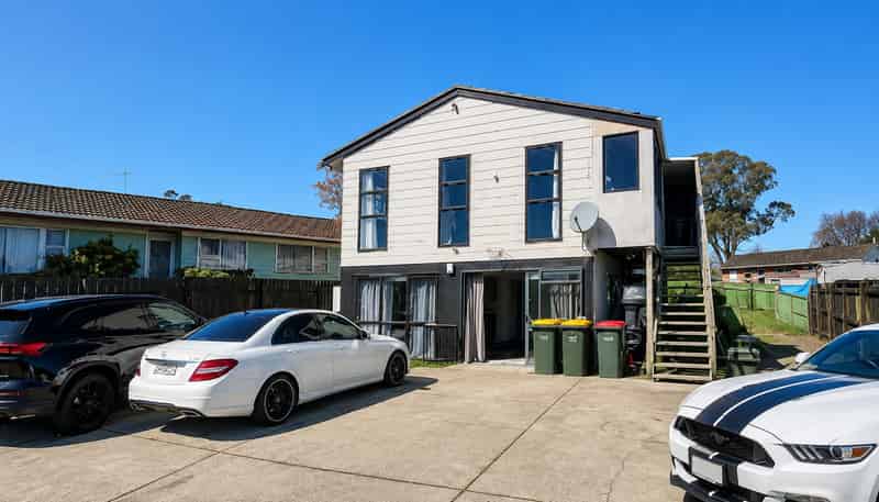 63  Wickman Way, Mangere East