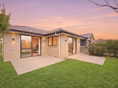13 Haddonstone Avenue, Rototuna North