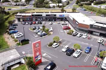 Prime retail in Whangaparāoa