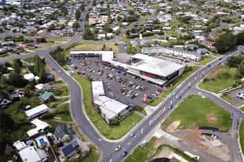 Prime retail in Whangaparāoa