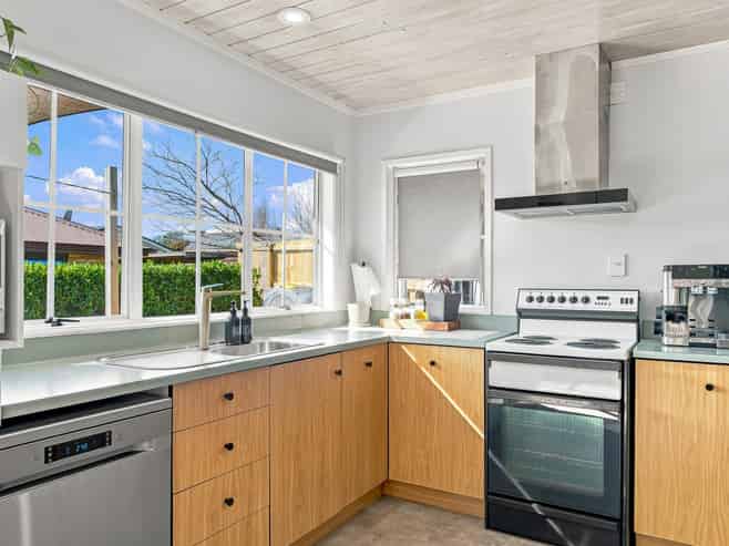 22A Hemans Street, Leamington