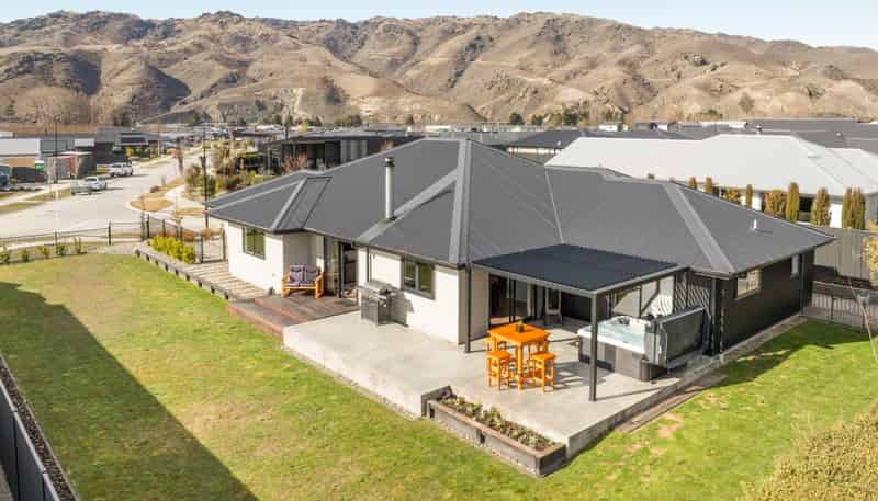 69 Wallis Drive, Cromwell