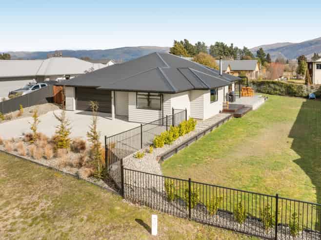 69 Wallis Drive, Cromwell