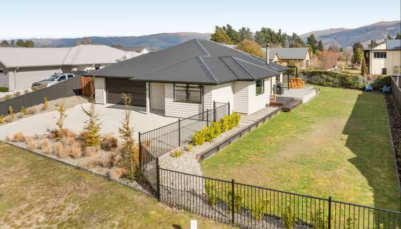69 Wallis Drive, Cromwell