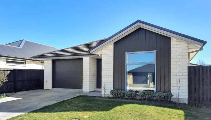 24 Quinn Crescent, Ravenswood