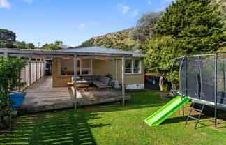 26A Tilley Road, Paekakariki
